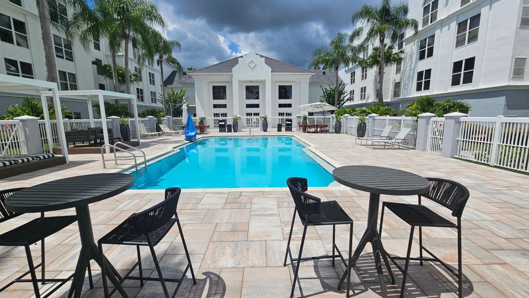 אורלנדו Montreal Suites מראה חיצוני תמונה
